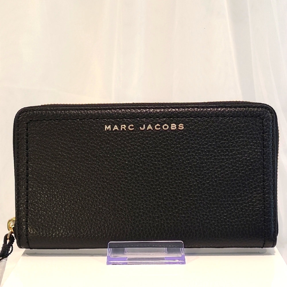 Marc Jacobs Black Textured Wristlet Wallet